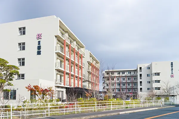 住宅型有料老人ホーム 桜　サービス付き高齢者向け住宅 桜Ⅱ番館の外観